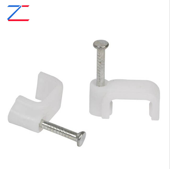 Proč jsou ploché kabelové spony nejlepší volbou pro efektivní správu kabelů?